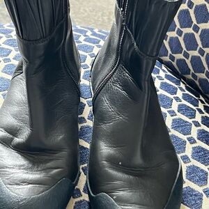 COCLICO Black Leather Boots